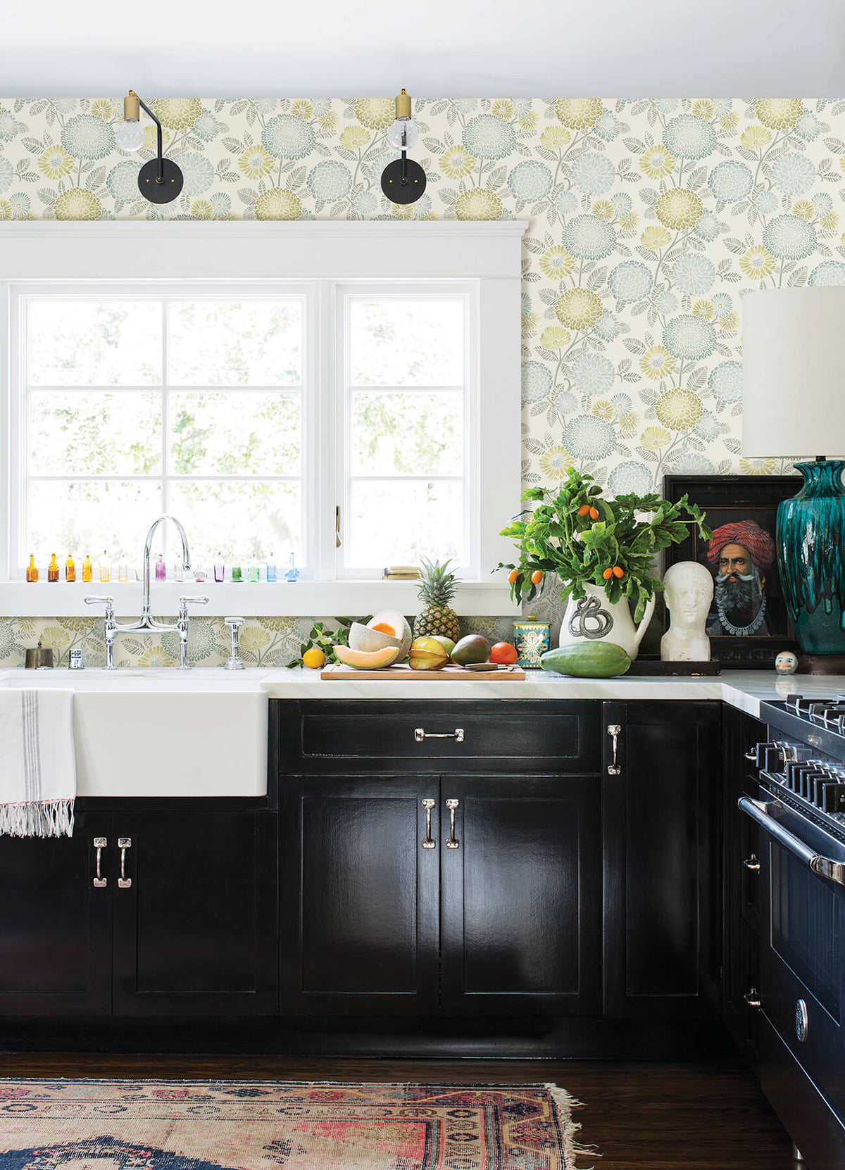 Chesapeake Kinfolk Zalipie Floral Wallpaper - Lime