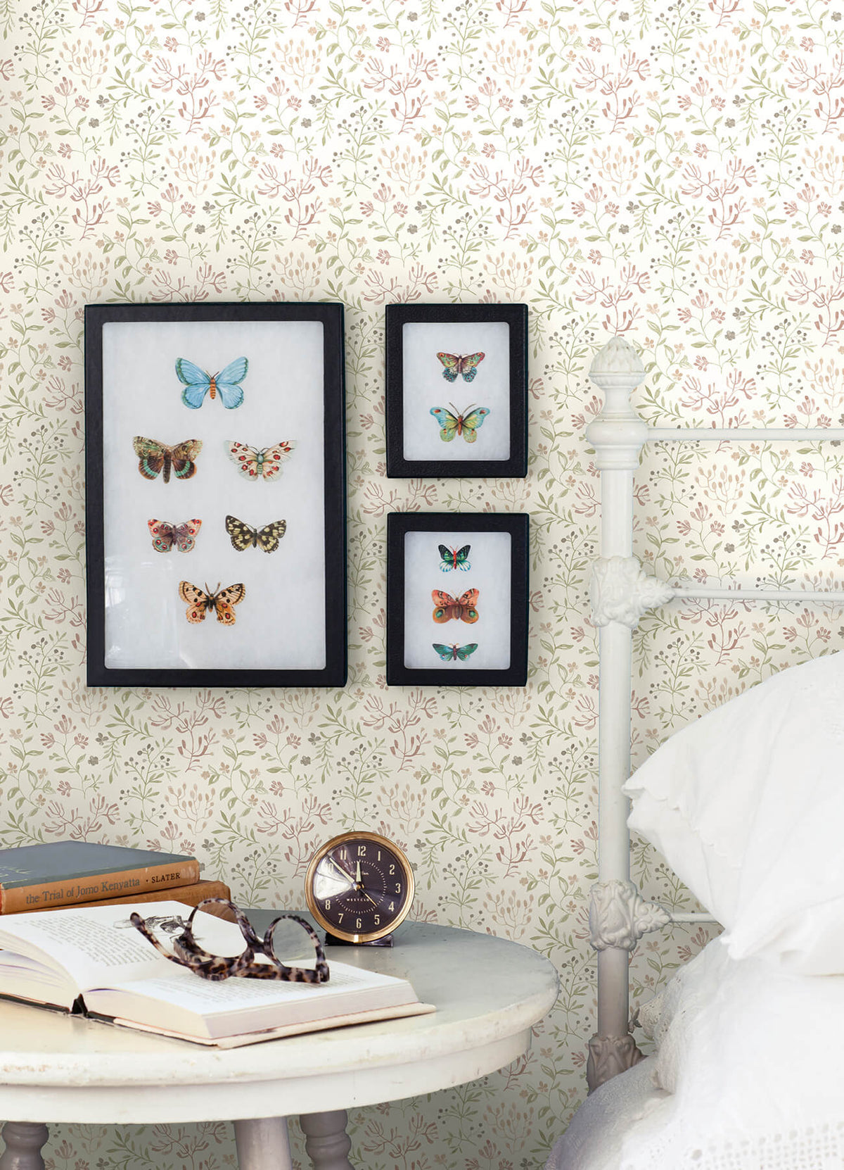 Chesapeake Kinfolk Tarragon Dainty Meadow Wallpaper - Blush