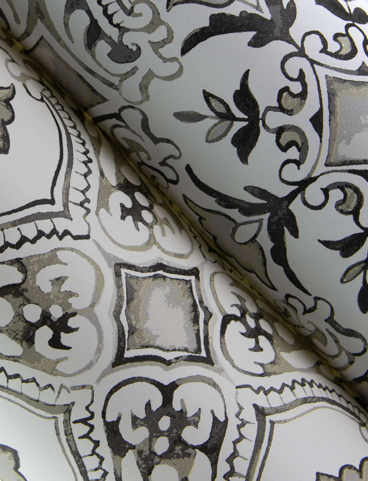Chesapeake Wildflower Marjoram Wallpaper - Black
