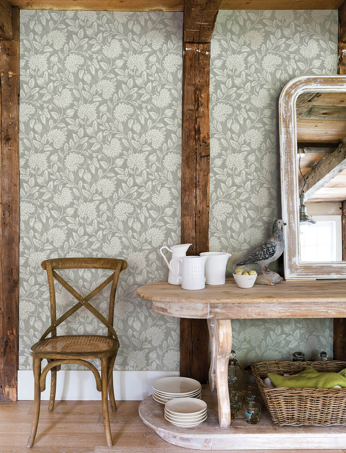 Chesapeake Wildflower Vadouvan Wallpaper - Grey