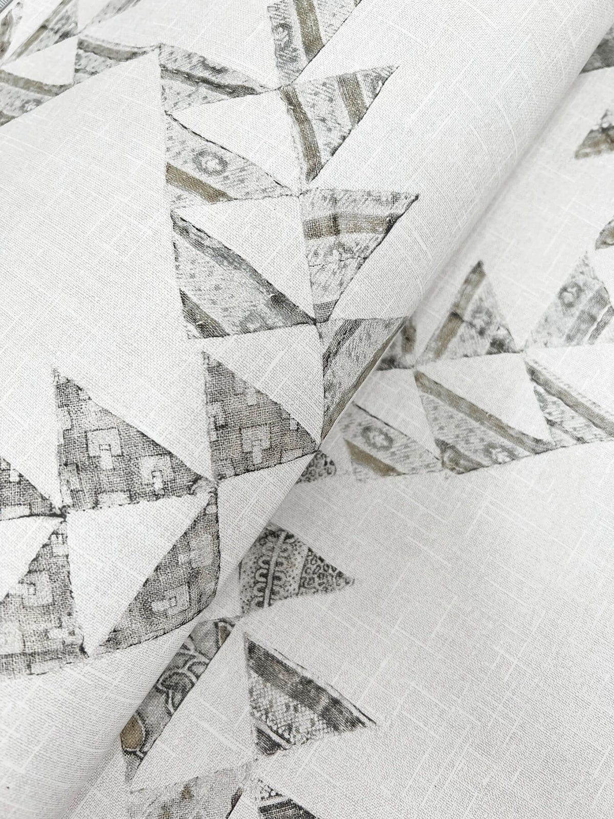 Chesapeake Yellowstone Scrap Quilt Wallpaper Sample - Grey