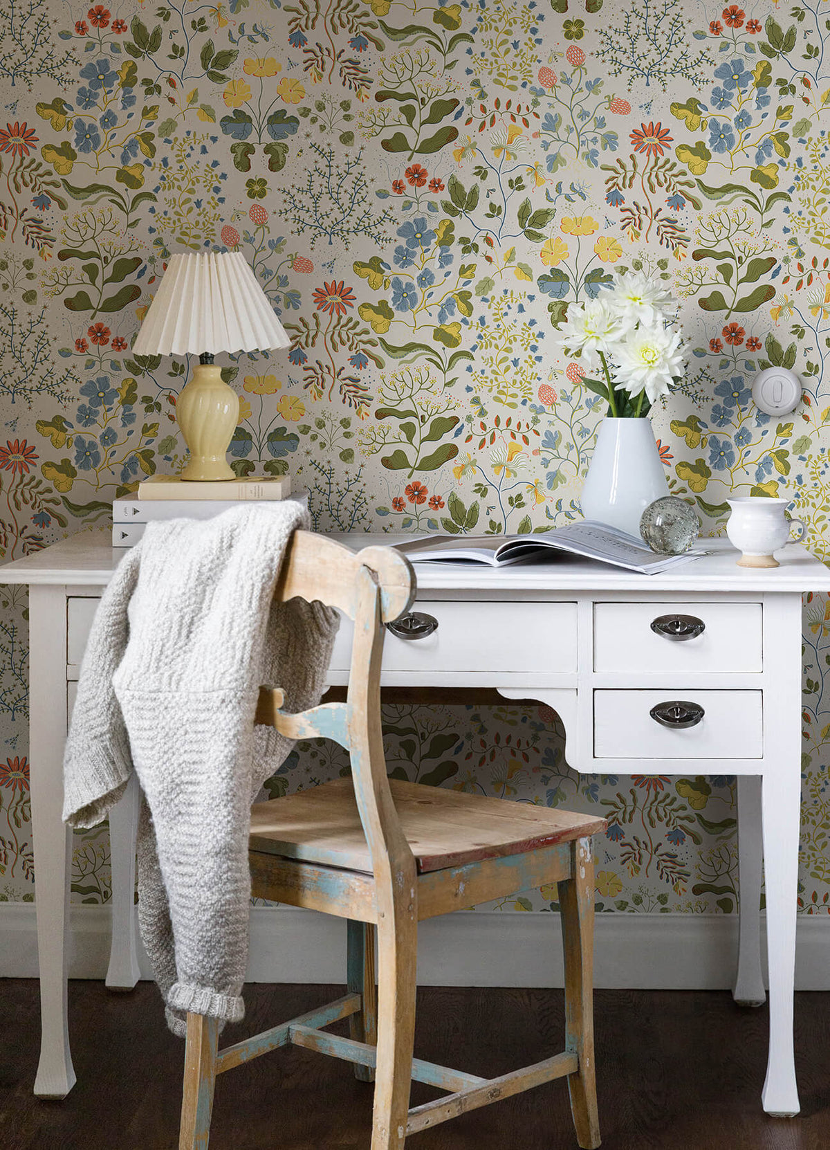 A Street Prints Botanica Groh Floral Wallpaper Sample - Green