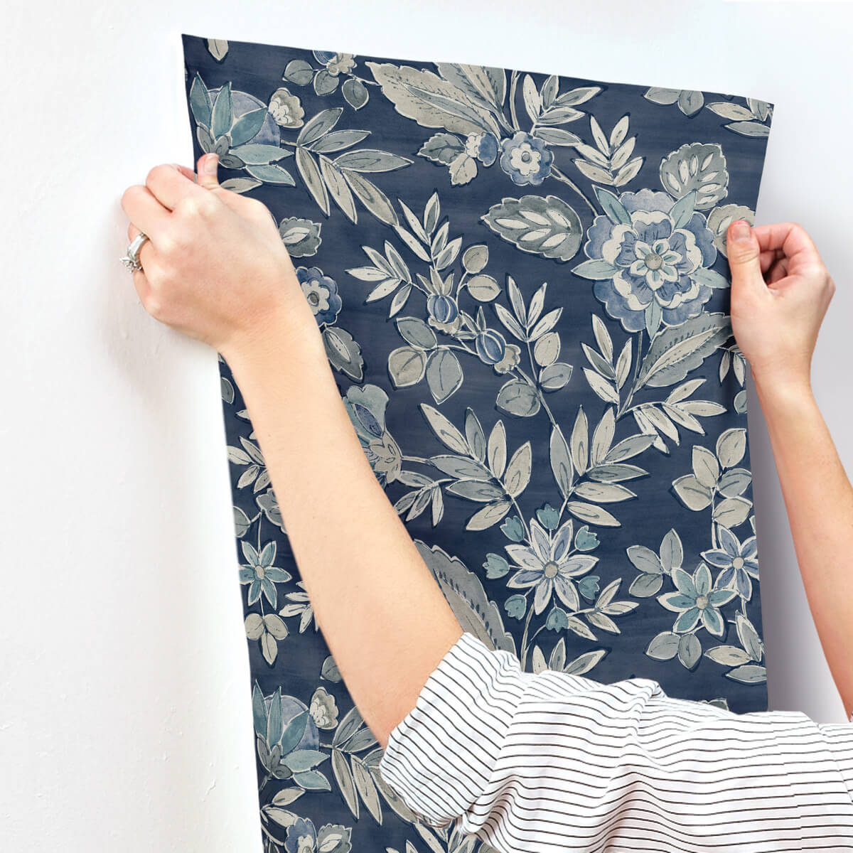 Chesapeake Printworks Begonia Floral Wallpaper Sample - Indigo