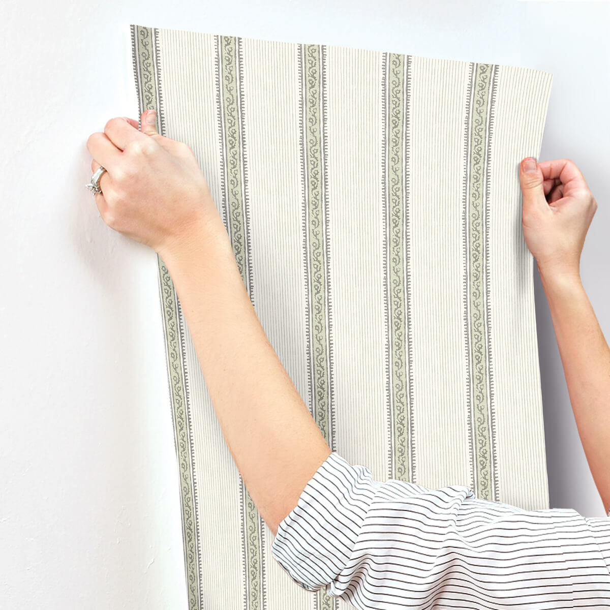 Chesapeake Printworks Mandevilla Stripe Wallpaper - Green