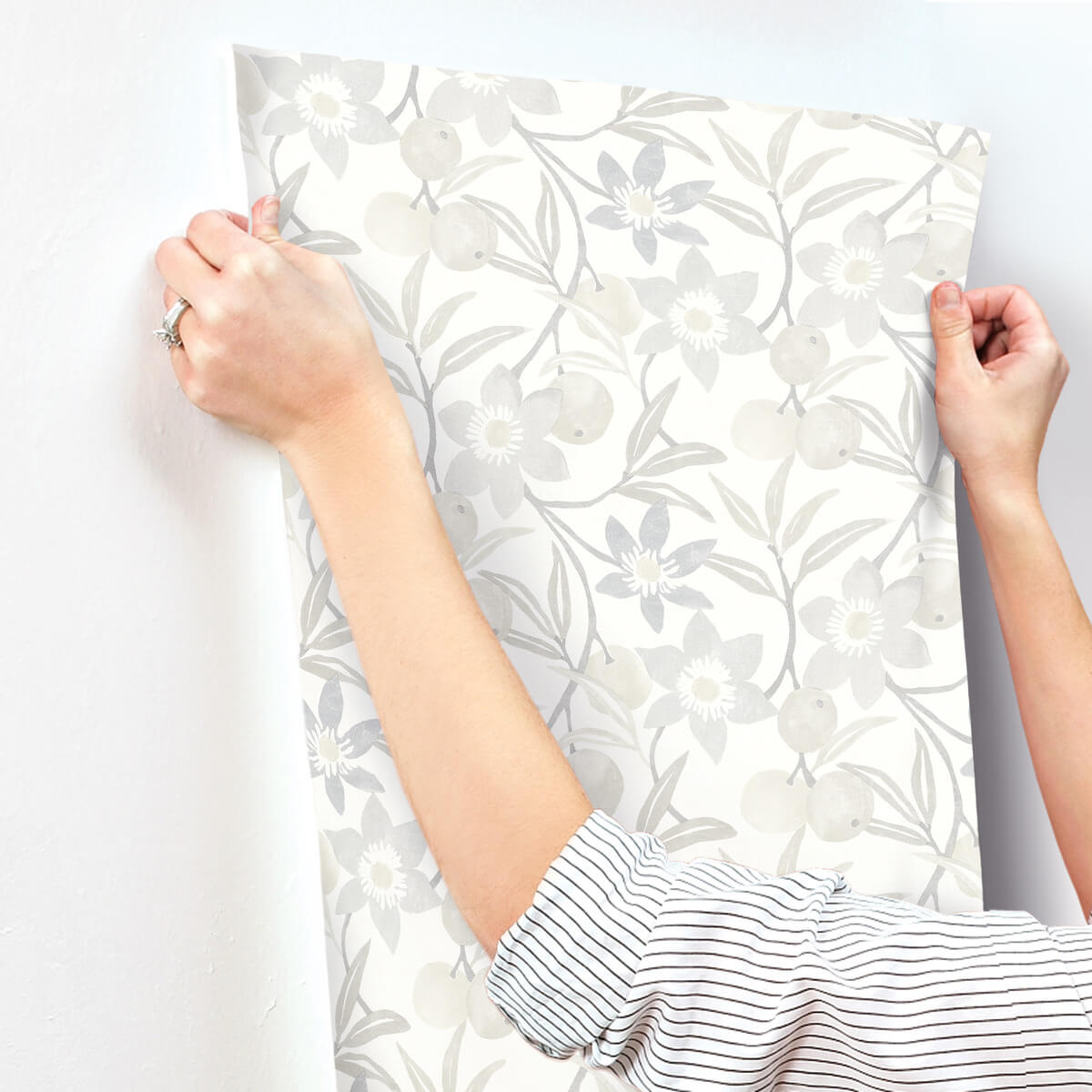 Chesapeake Printworks Passiflora Fruit & Floral Wallpaper - Grey