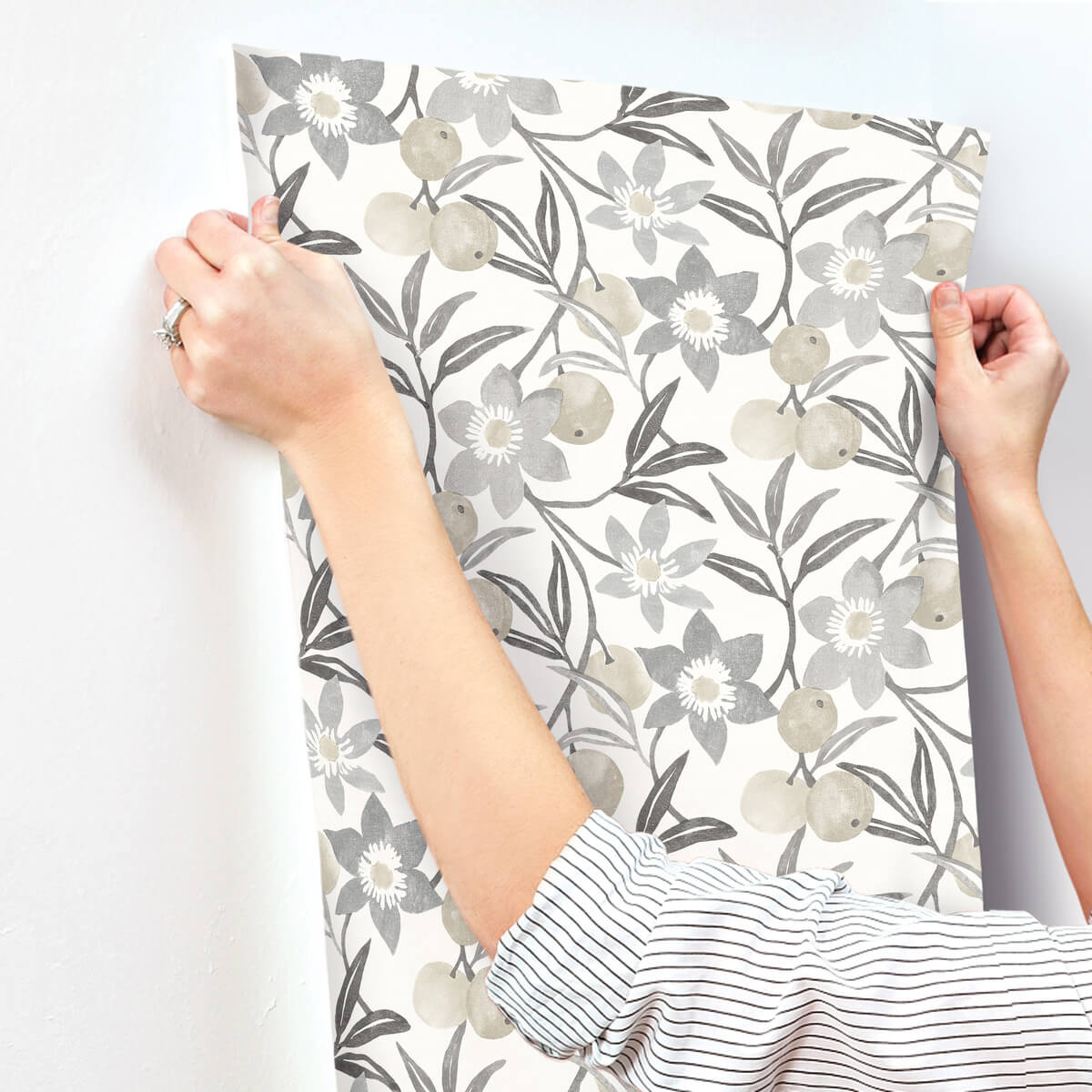 Chesapeake Printworks Passiflora Fruit & Floral Wallpaper Sample - Charcoal