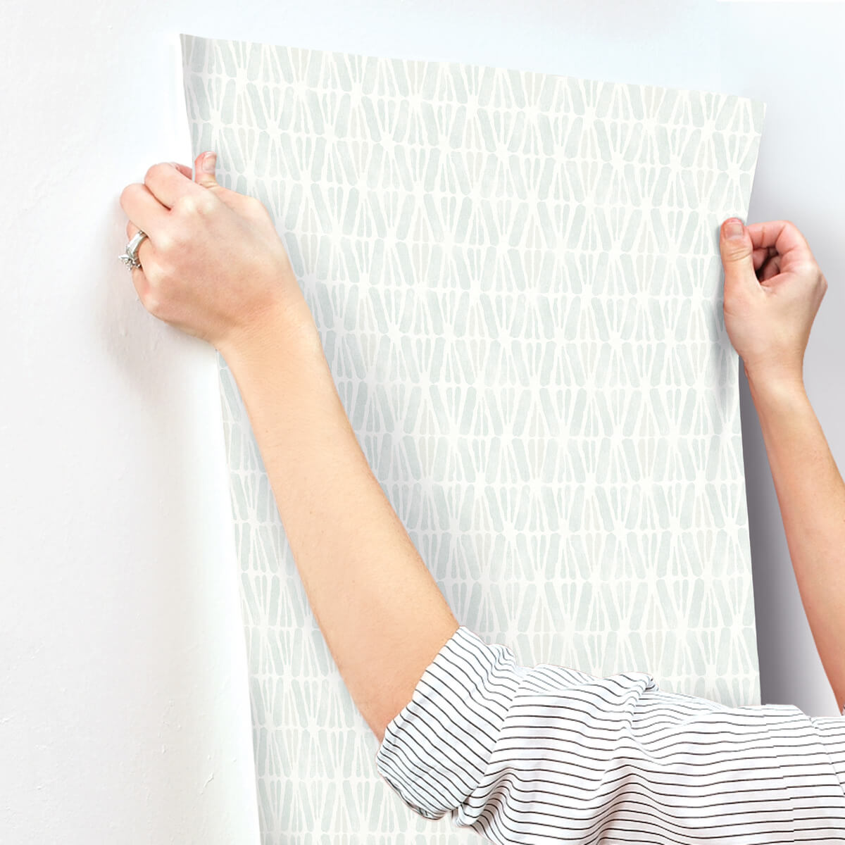 Chesapeake Printworks Nabi Geometric Wallpaper - Aqua