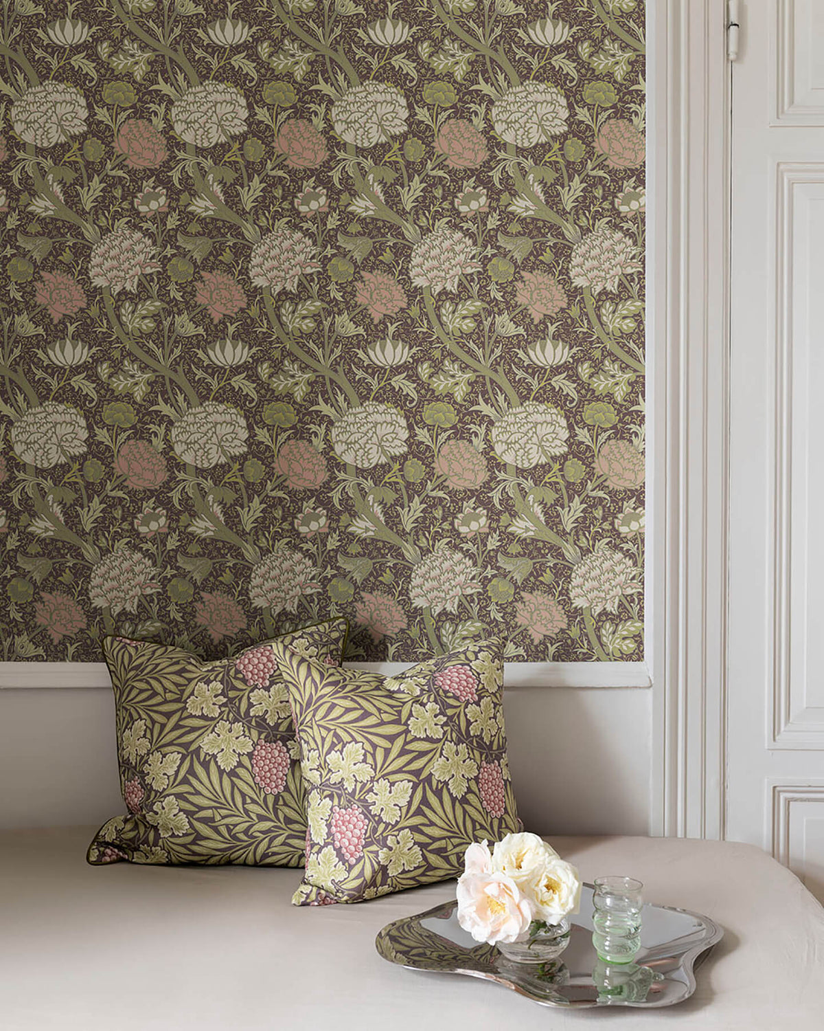 A Street Prints Hidden Treasures Cray Wallpaper Sample - Plum