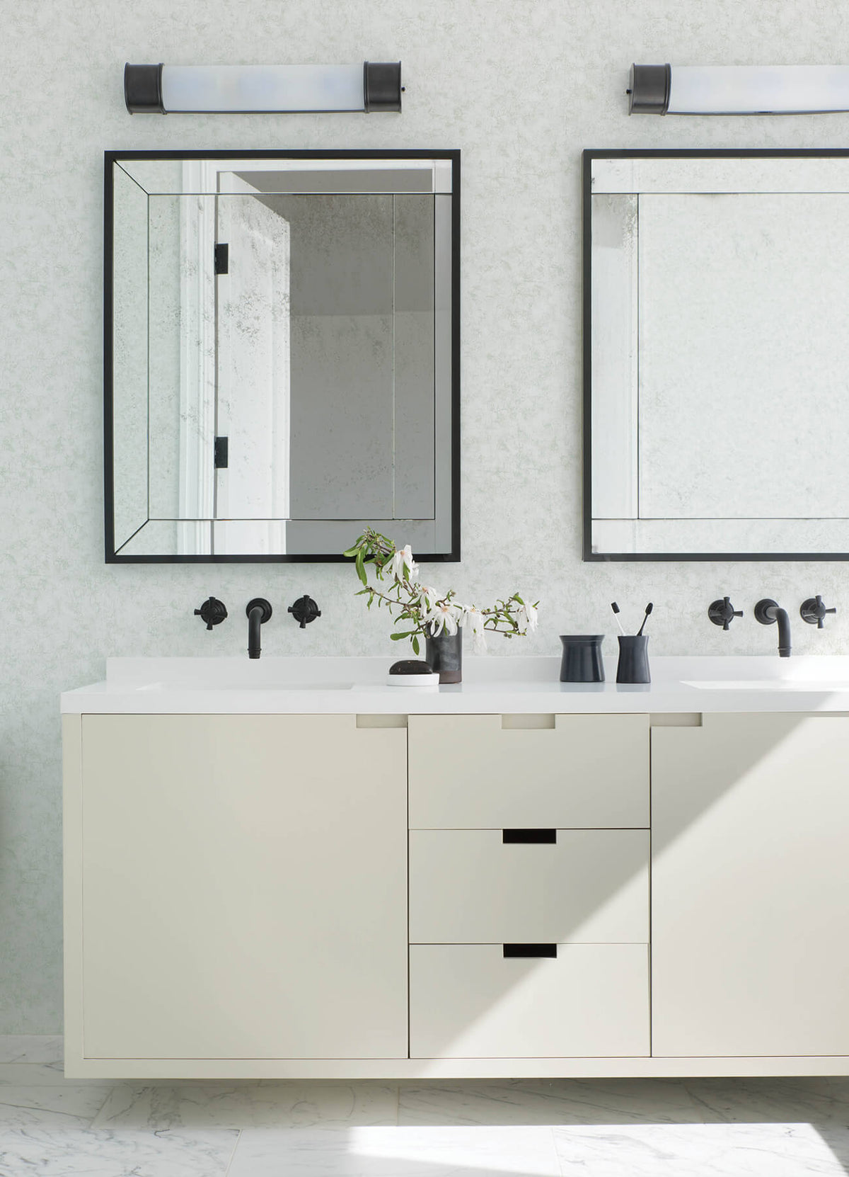 Advantage Kitchen & Bath Aged Patina Wallpaper - Pearl