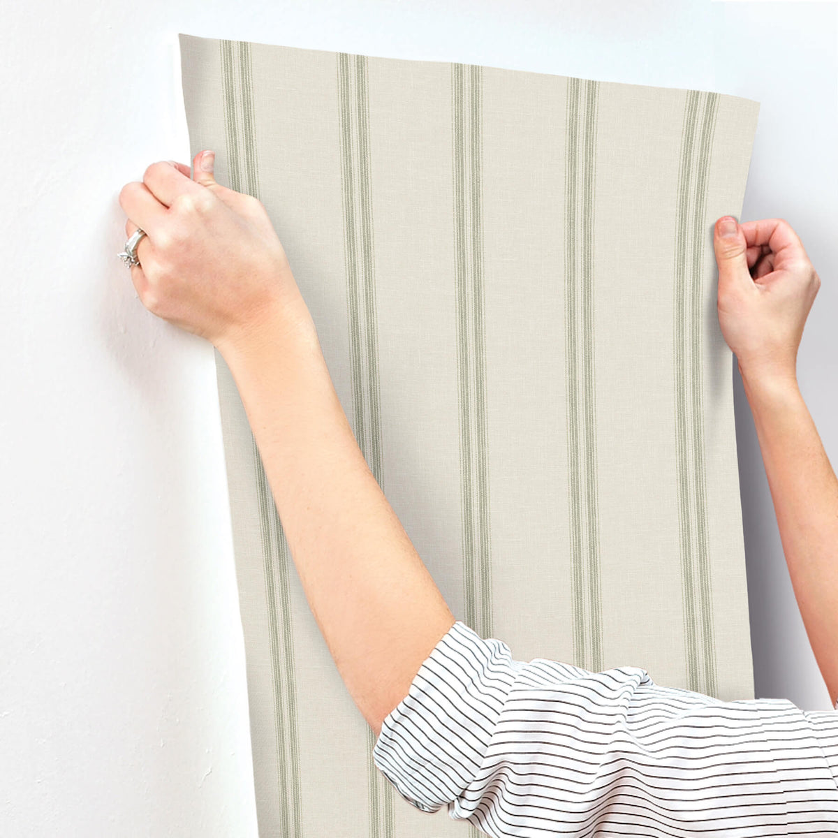 Chesapeake Oak & Moss Johnny Stripes Wallpaper - Green