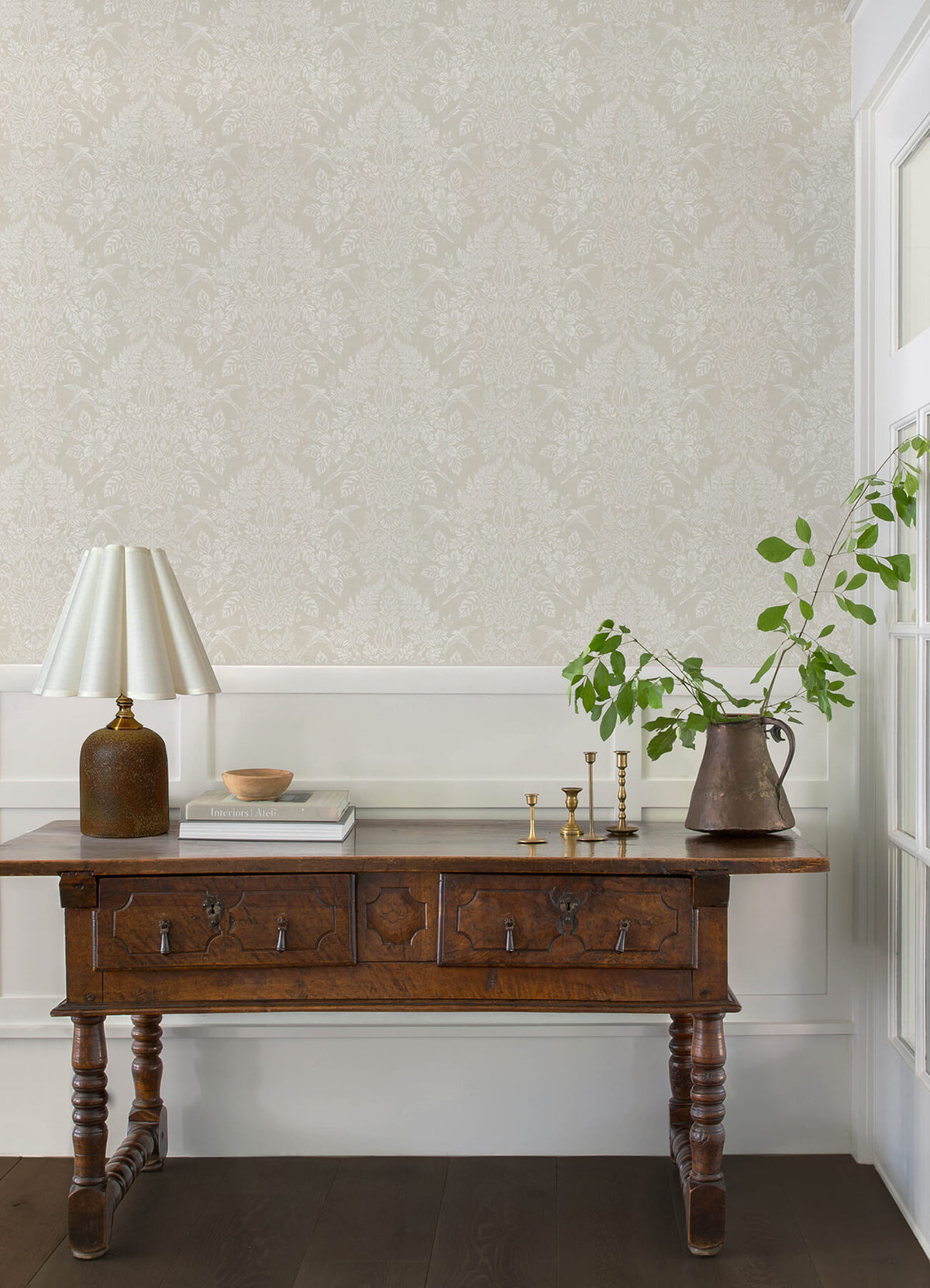 Chris Loves Julia Finch Wallpaper - Ivory