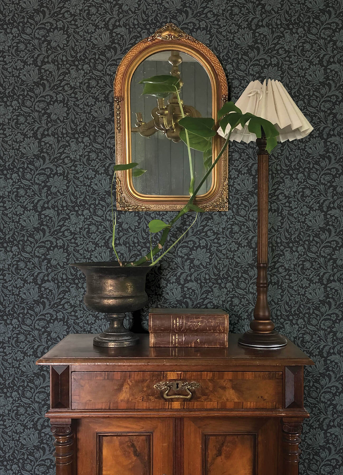 Chris Loves Julia Hague Wallpaper - Dark Blue