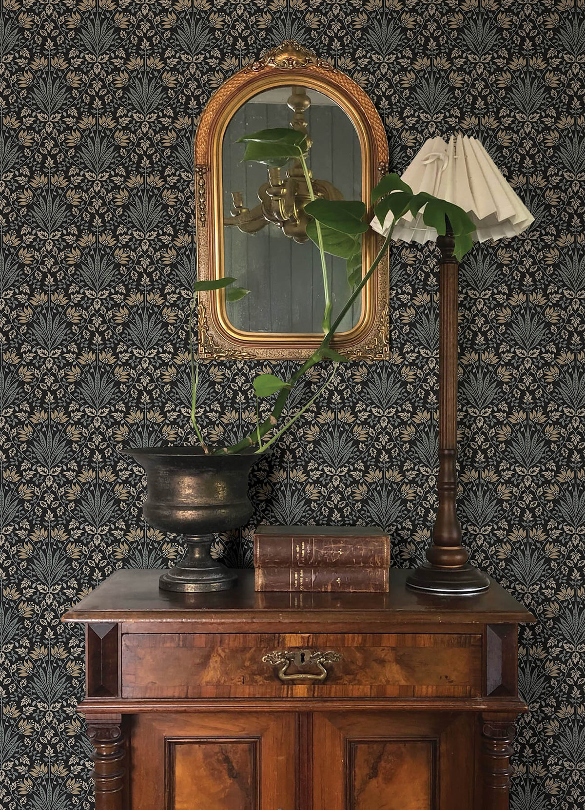Chris Loves Julia Woodbury Wallpaper Sample - Black