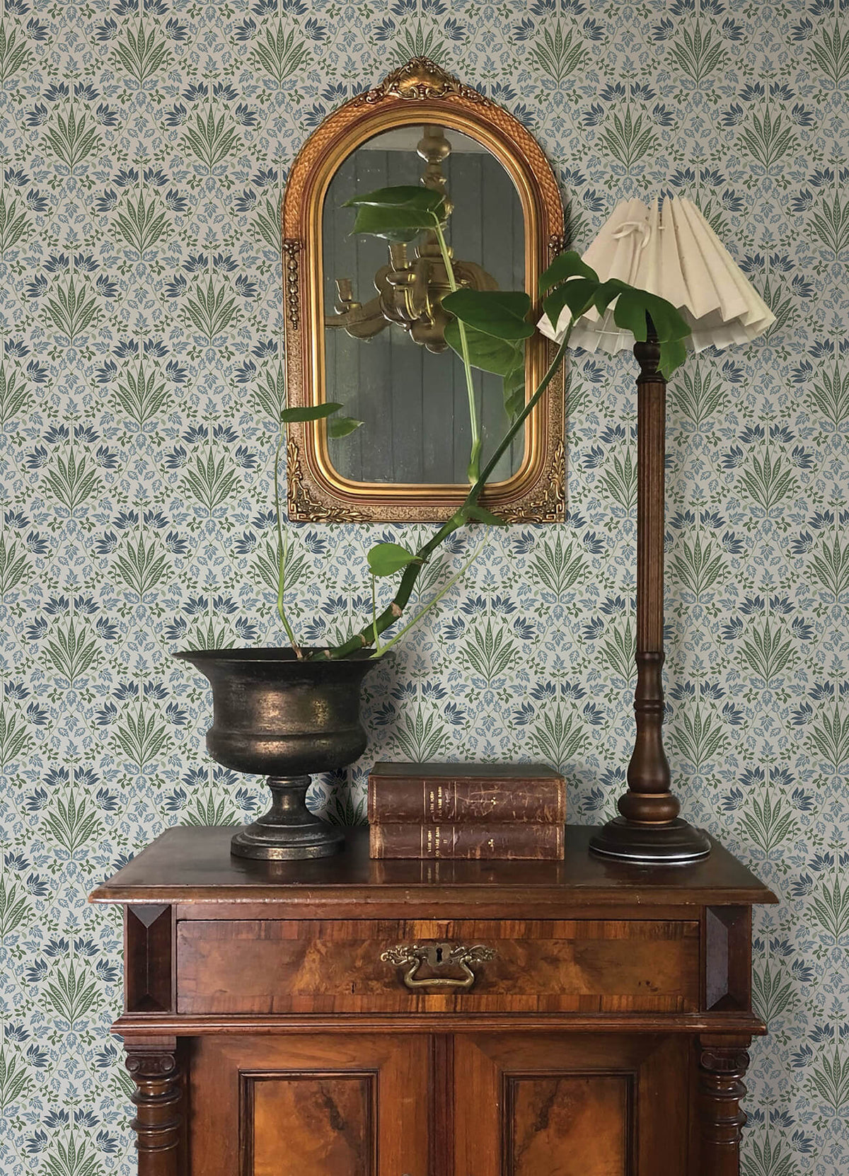 Chris Loves Julia Woodbury Wallpaper - Blue
