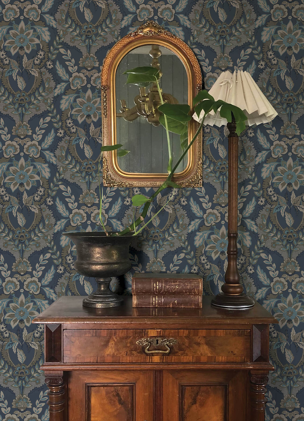 Chris Loves Julia Collins Wallpaper - Teal
