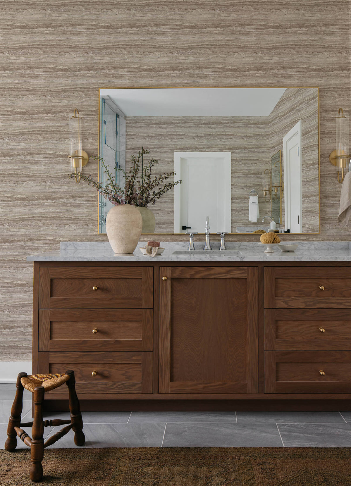 Chris Loves Julia Lyman Wallpaper - Mauve