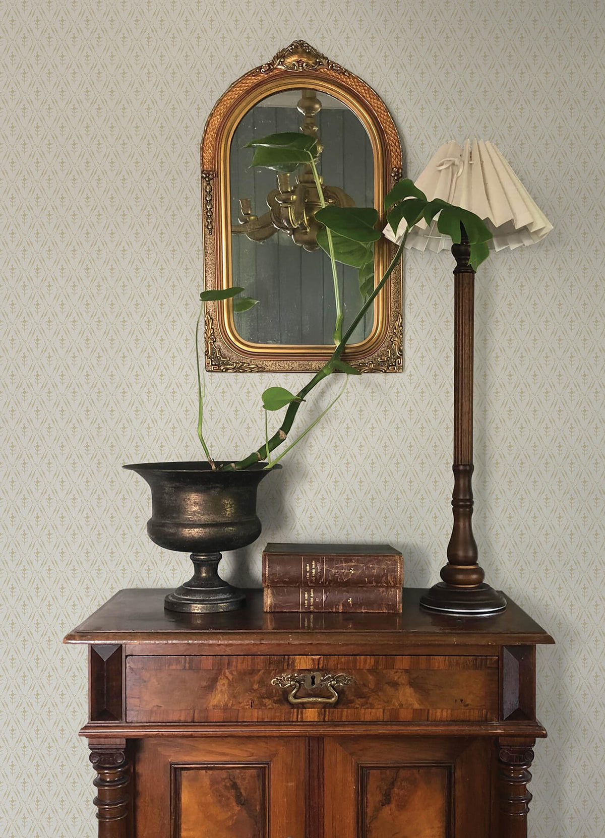 Chris Loves Julia Tillie Wallpaper - Neutral
