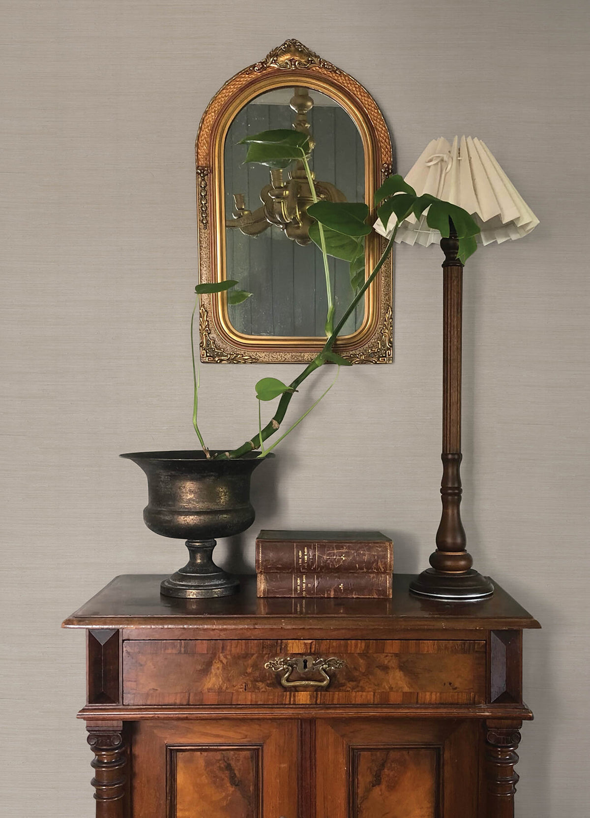 Chris Loves Julia Mycroft Grasscloth Wallpaper - Pearl