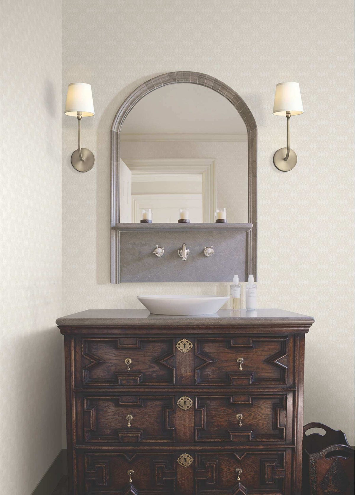 Ronald Redding Private Reserve Radcliffe Wallpaper Sample - Beige