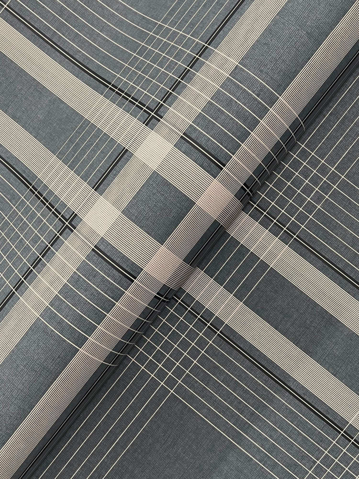 Ronald Redding Private Reserve Country Club Plaid Wallpaper Sample - Charcoal