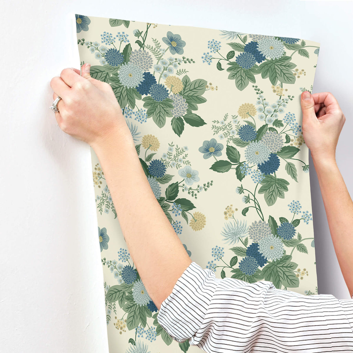 Rifle Paper Co. Dahlia Wallpaper - Linen & Blue