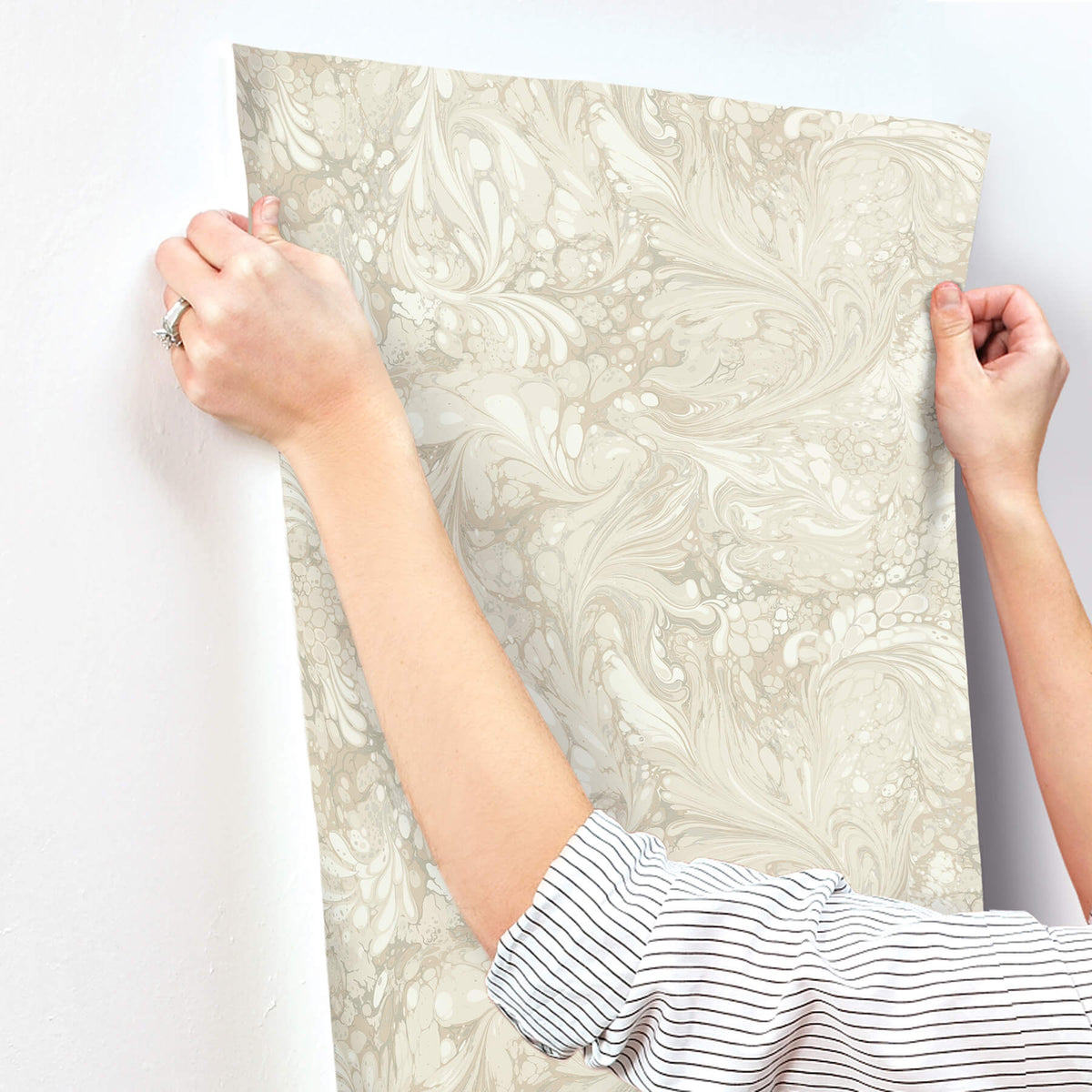 Rifle Paper Co. Florence Wallpaper Sample - Linen