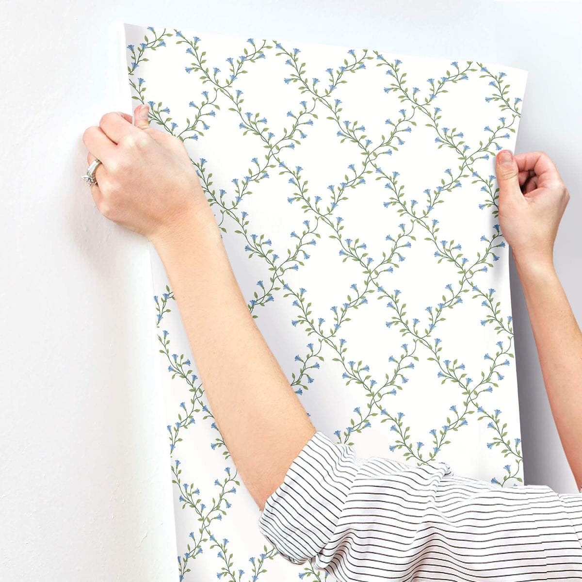 Rifle Paper Co. Bellflower Wallpaper - White