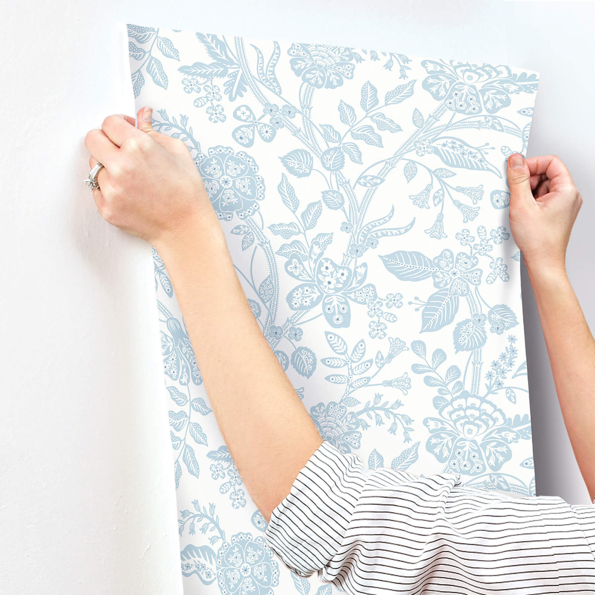 Rifle Paper Co. Gracie Garden Wallpaper - Blue & White