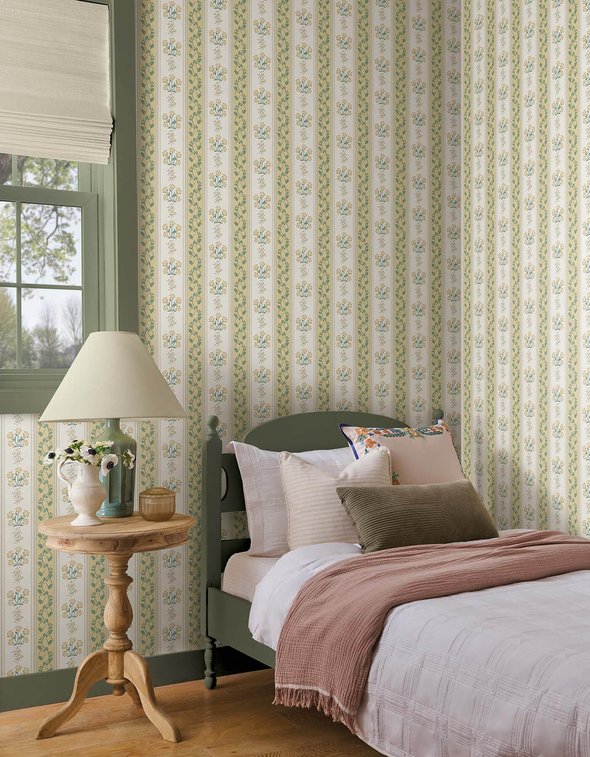 Rifle Paper Co. Portico Wallpaper Sample - Gold & Cream
