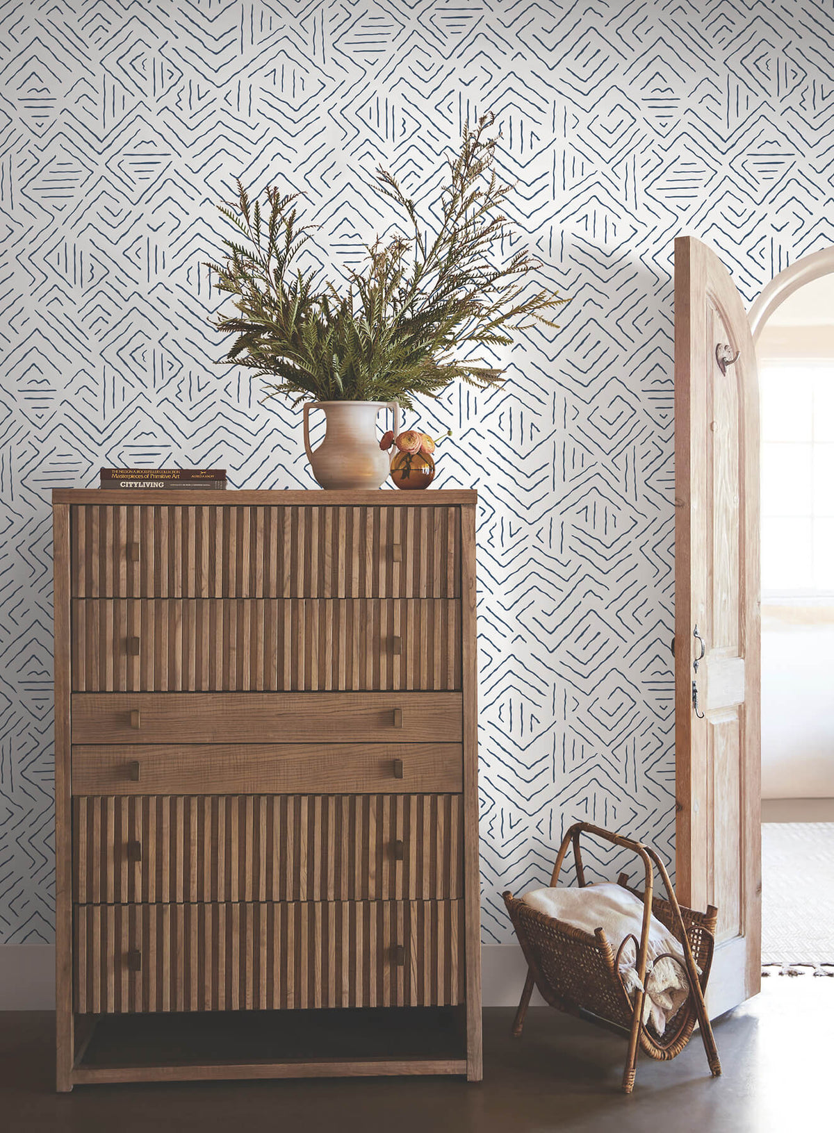 Antonina Vella Artifacts Sirih Wallpaper - Navy & White