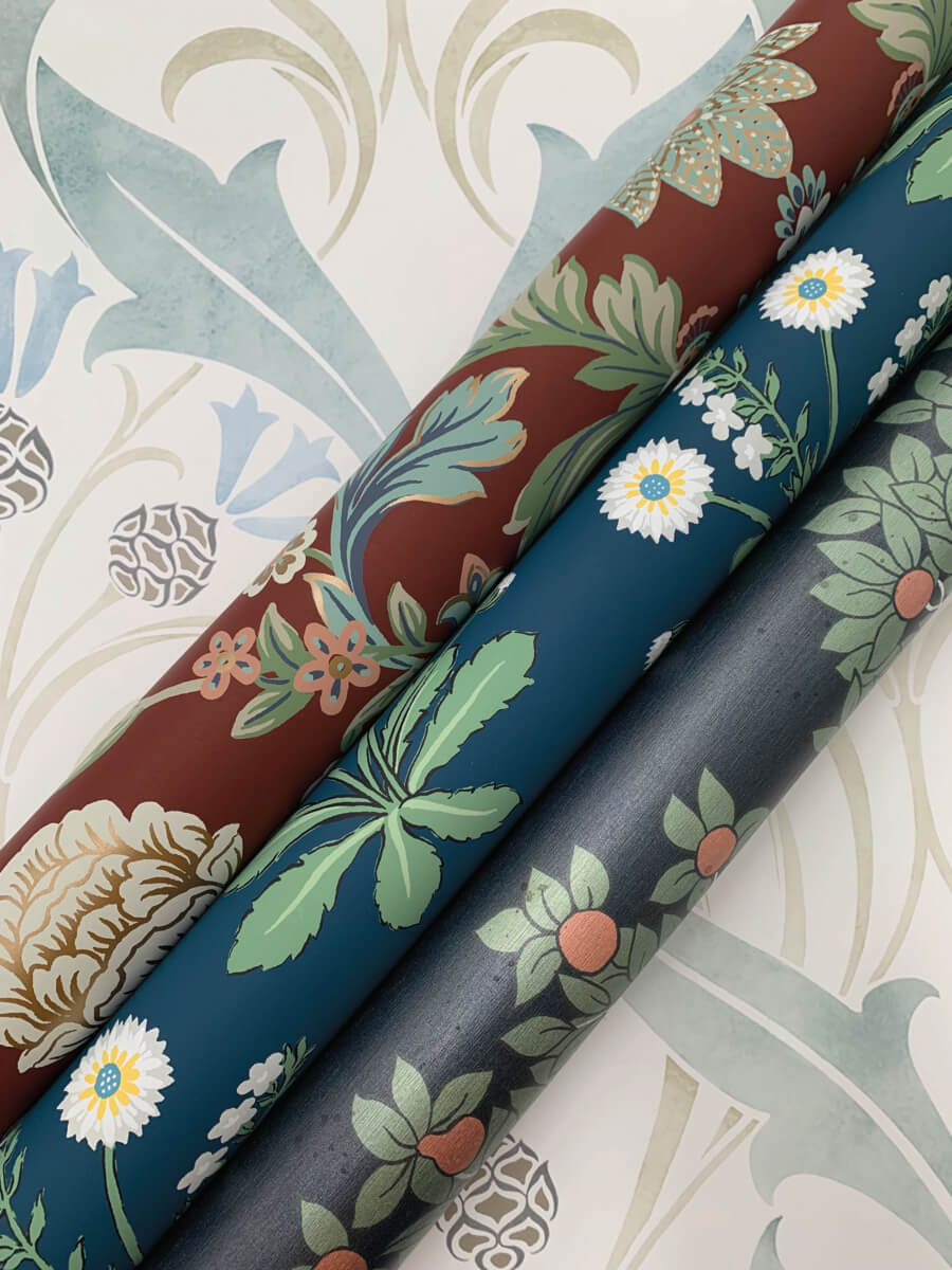 Ronald Redding Arts & Crafts Pine Cone Ribbon Wallpaper - Teal