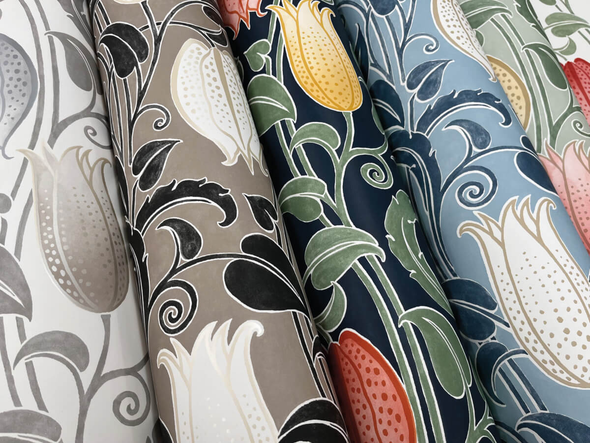 Ronald Redding Arts & Crafts Canterbury Bells Wallpaper - Navy