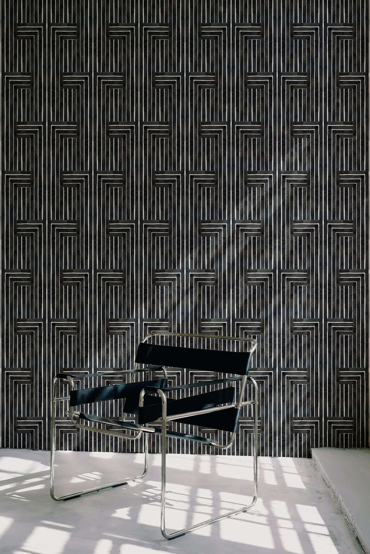 Mitchell Black Organic Chiseled Wallpaper - Black
