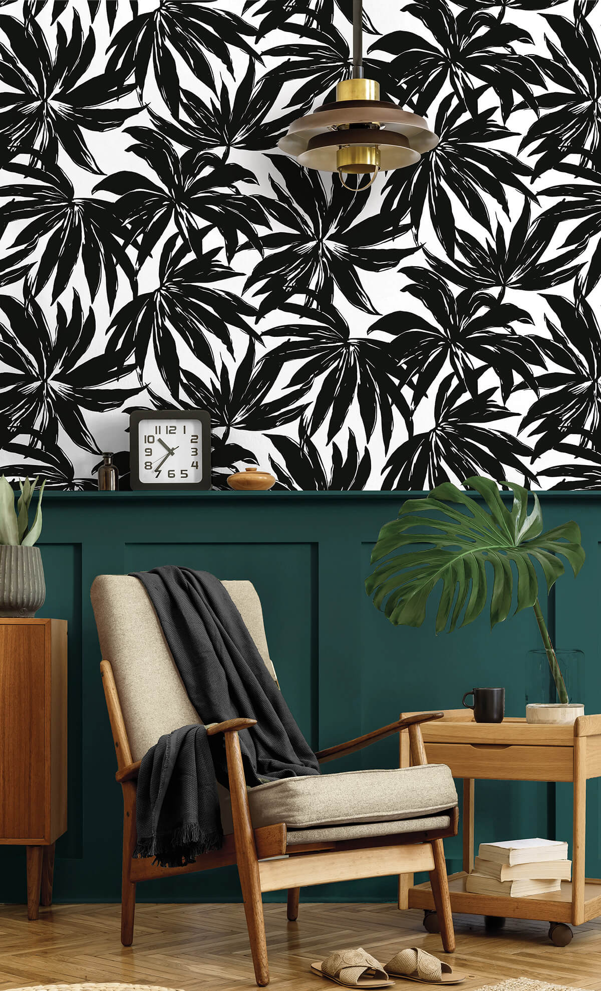 Daisy Bennett West Boulevard Collection Palma Wallpaper Sample - Black