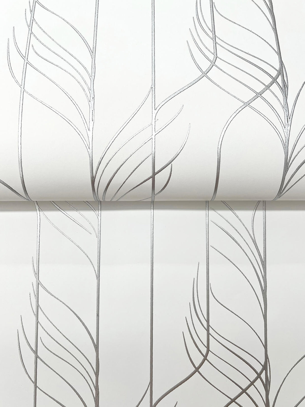 Candice Olson Decadence Elemental Thread Wallpaper - White & Silver
