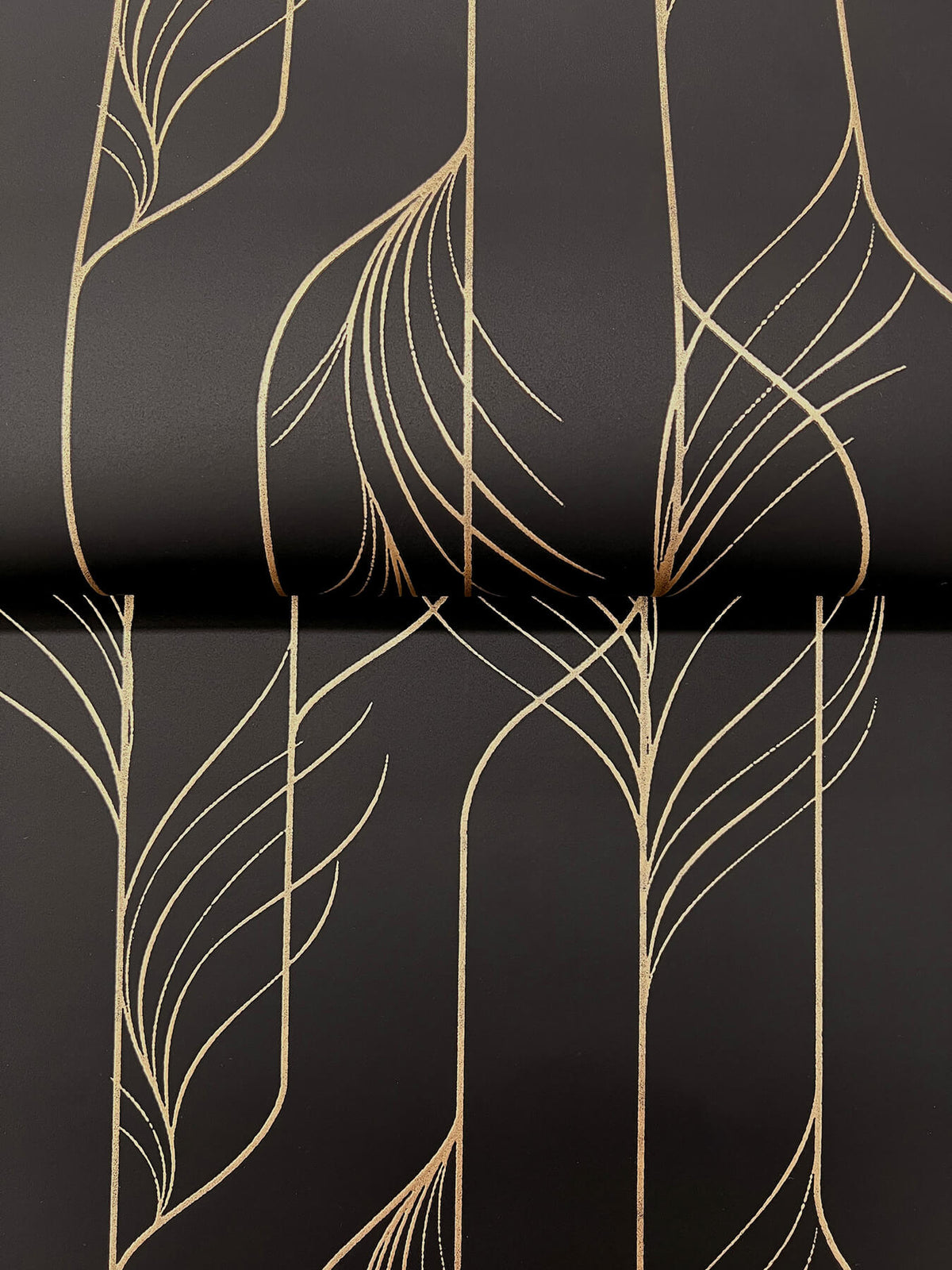 Candice Olson Decadence Elemental Thread Wallpaper Sample - Black & Gold