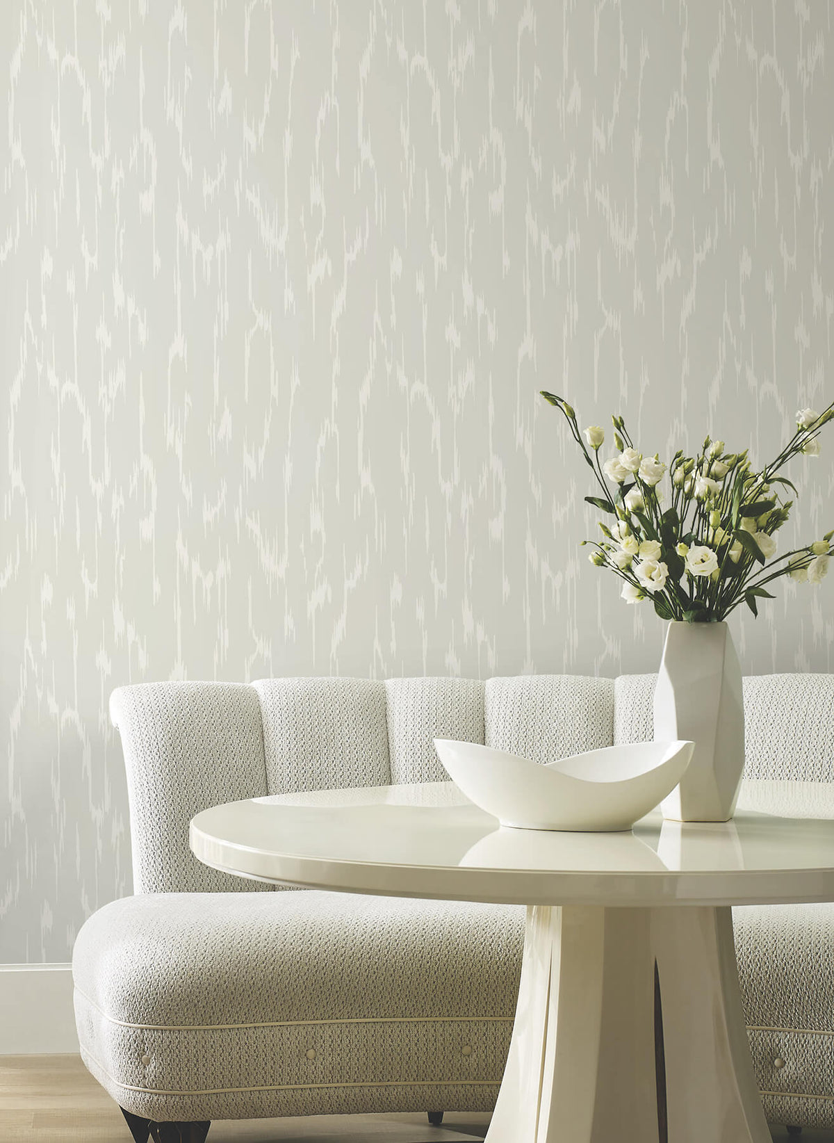 Candice Olson Decadence Flowing Wallpaper - Light Grey