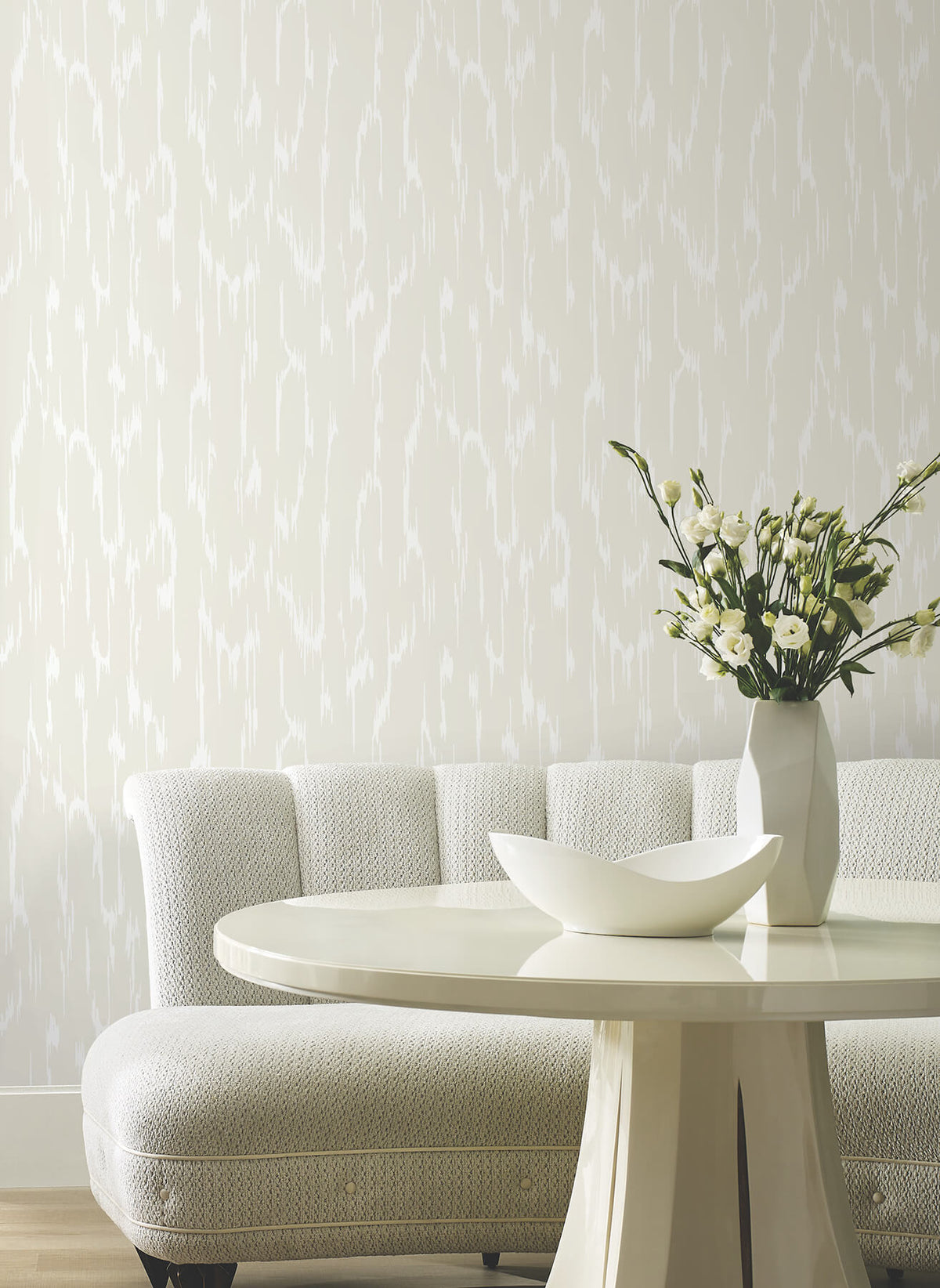 Candice Olson Decadence Flowing Wallpaper - Pearl
