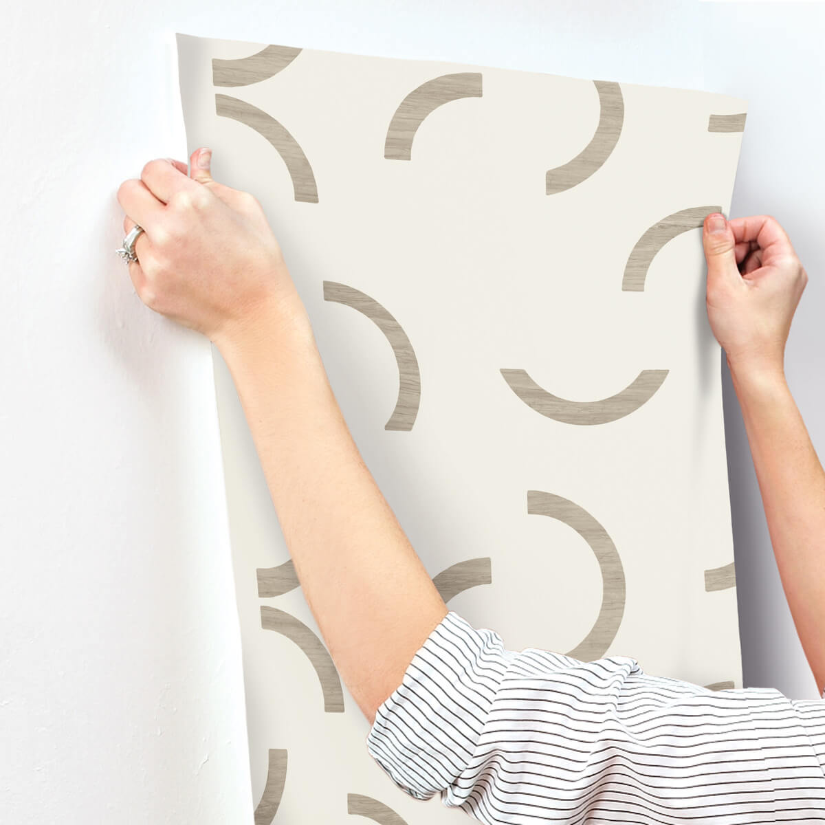 York Formations Lunula Wallpaper - Taupe