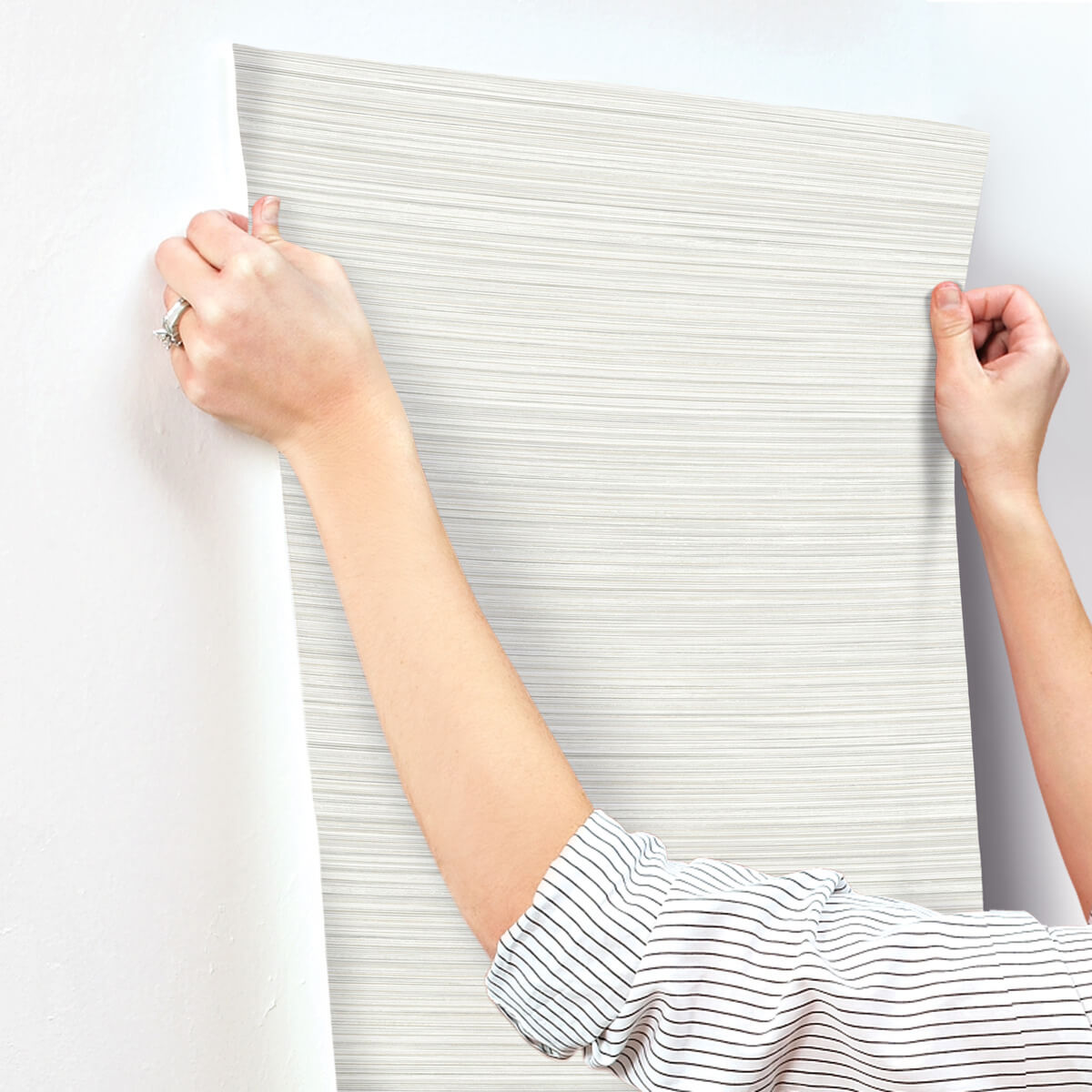 York Formations Alignment Wallpaper - Light Grey