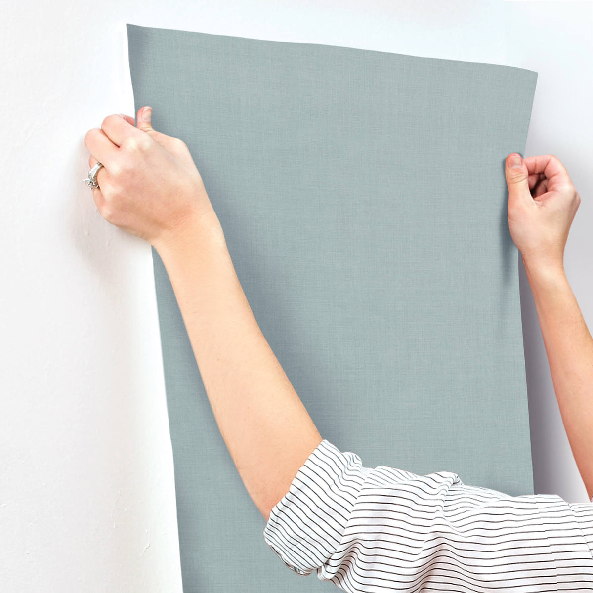 York Daydream Skymning Wallpaper - Light Blue
