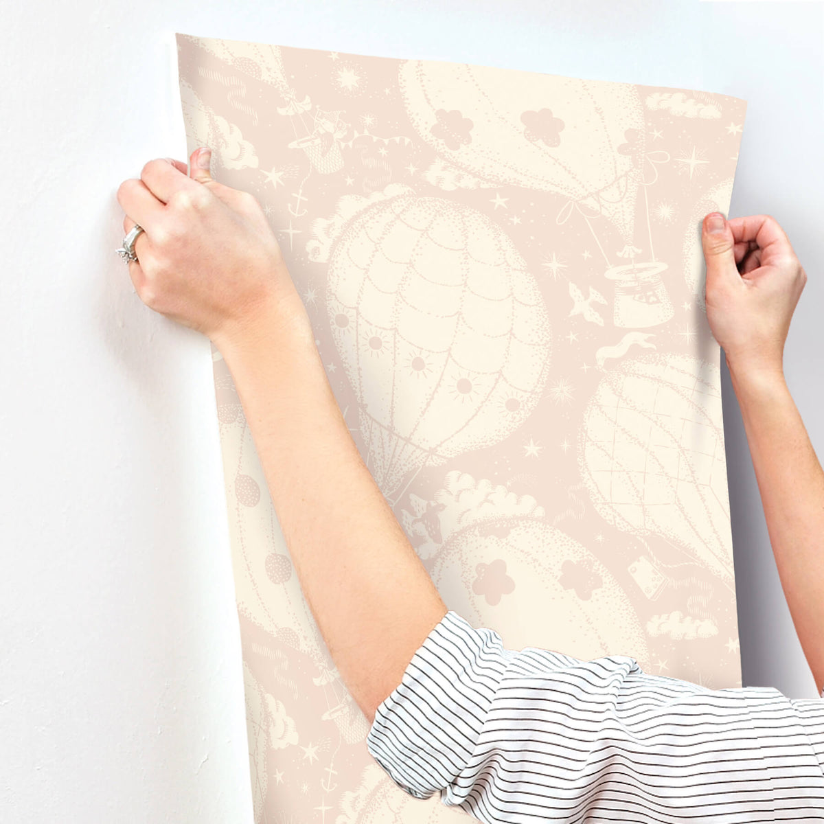 York Daydream Ballongerna Wallpaper - Pink