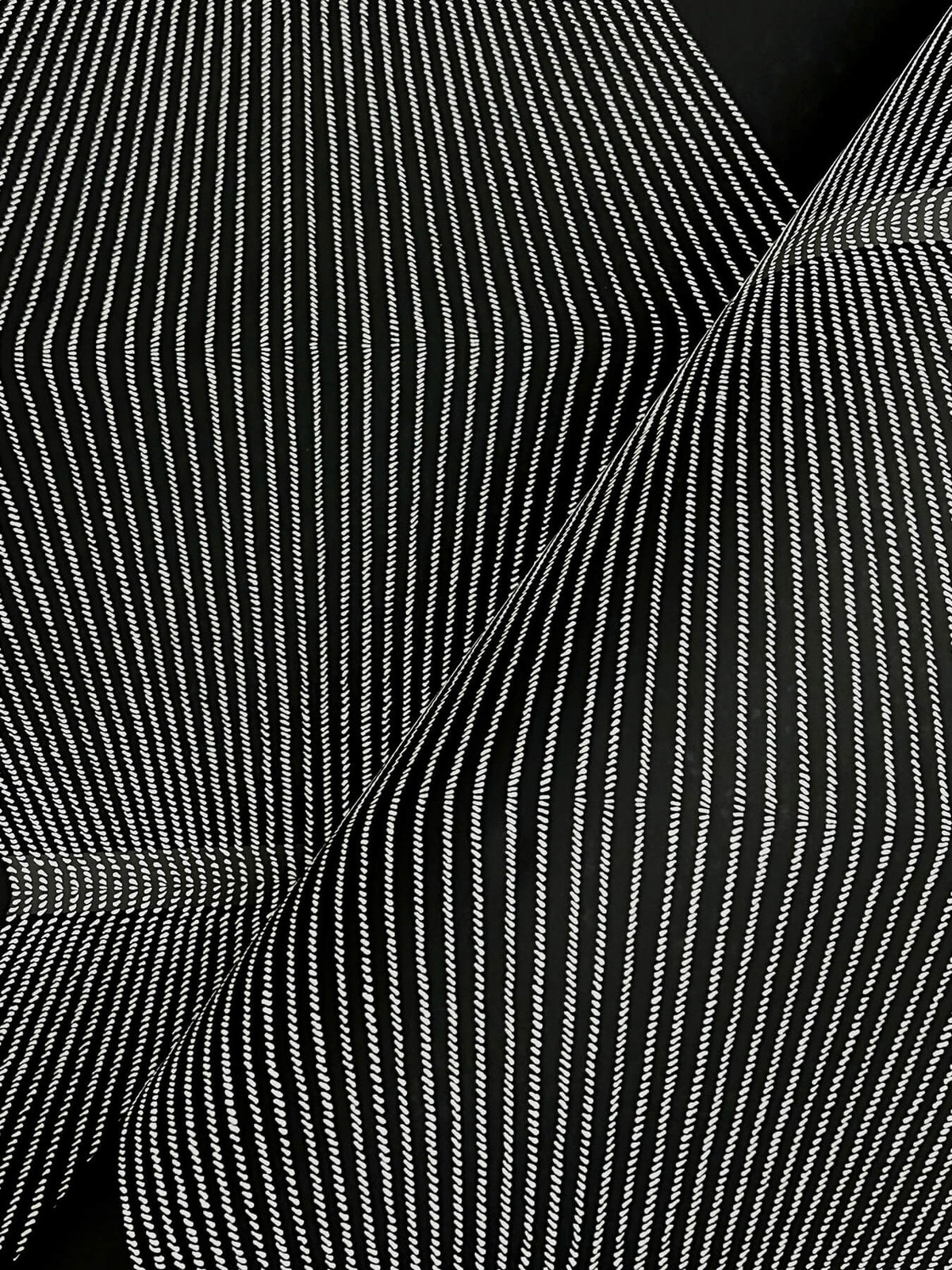 Ronald Redding Astoria Diamond Legacy Wallpaper Sample - Black