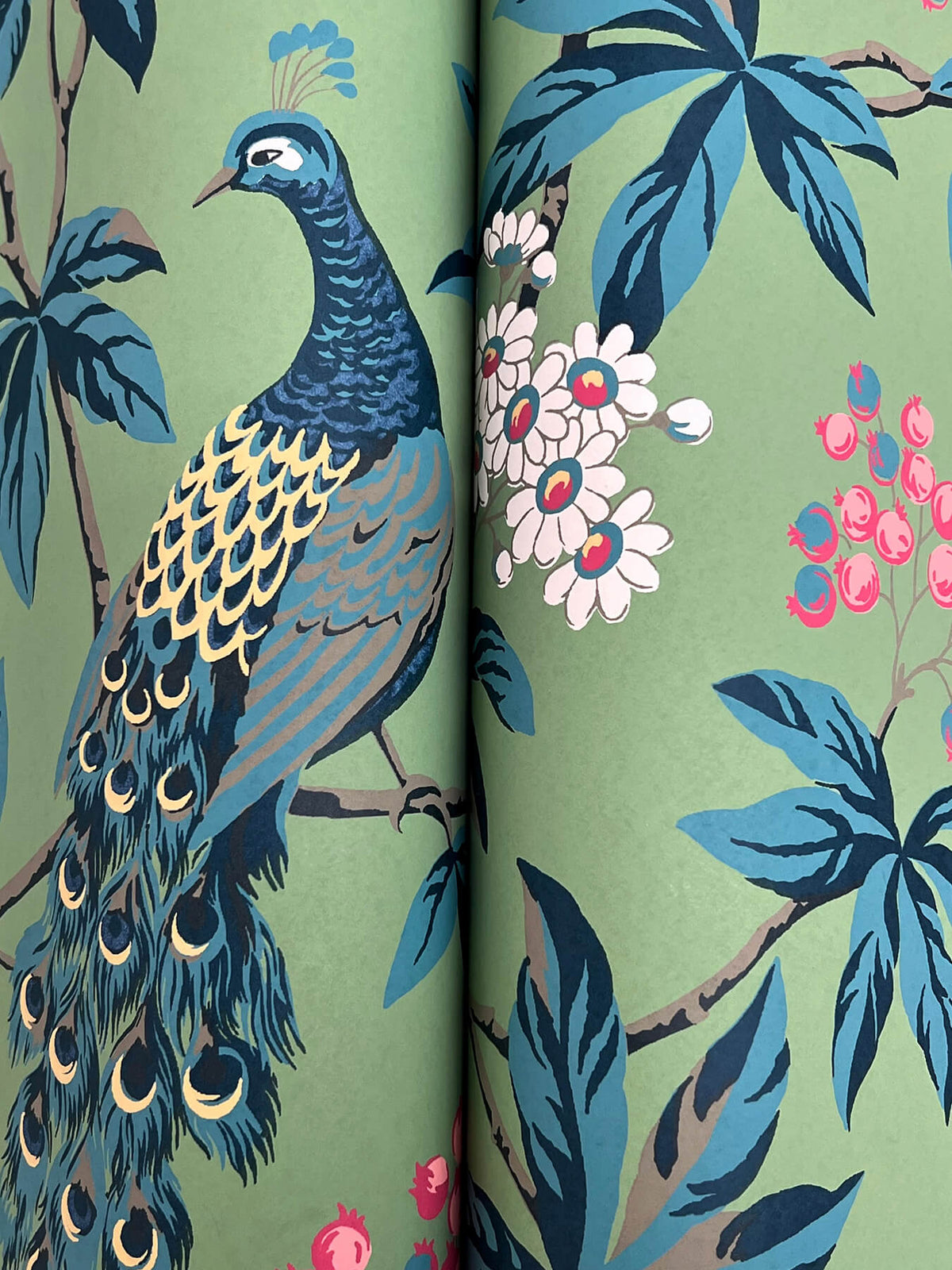Ronald Redding Astoria Peacock Estate Wallpaper Sample - Green
