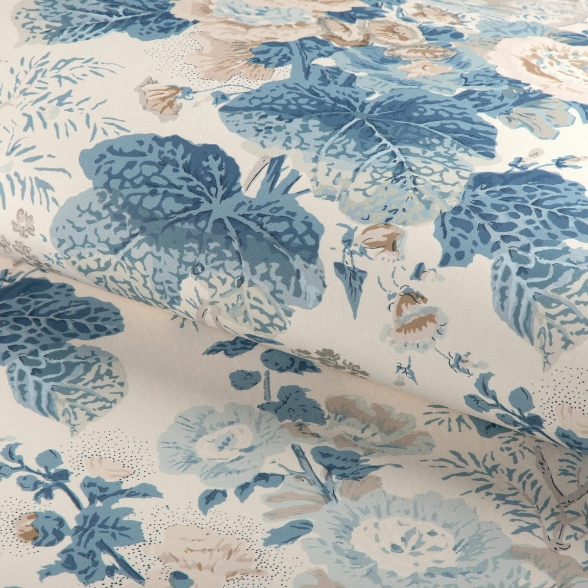 Lee Jofa Althea Wallpaper - Delft
