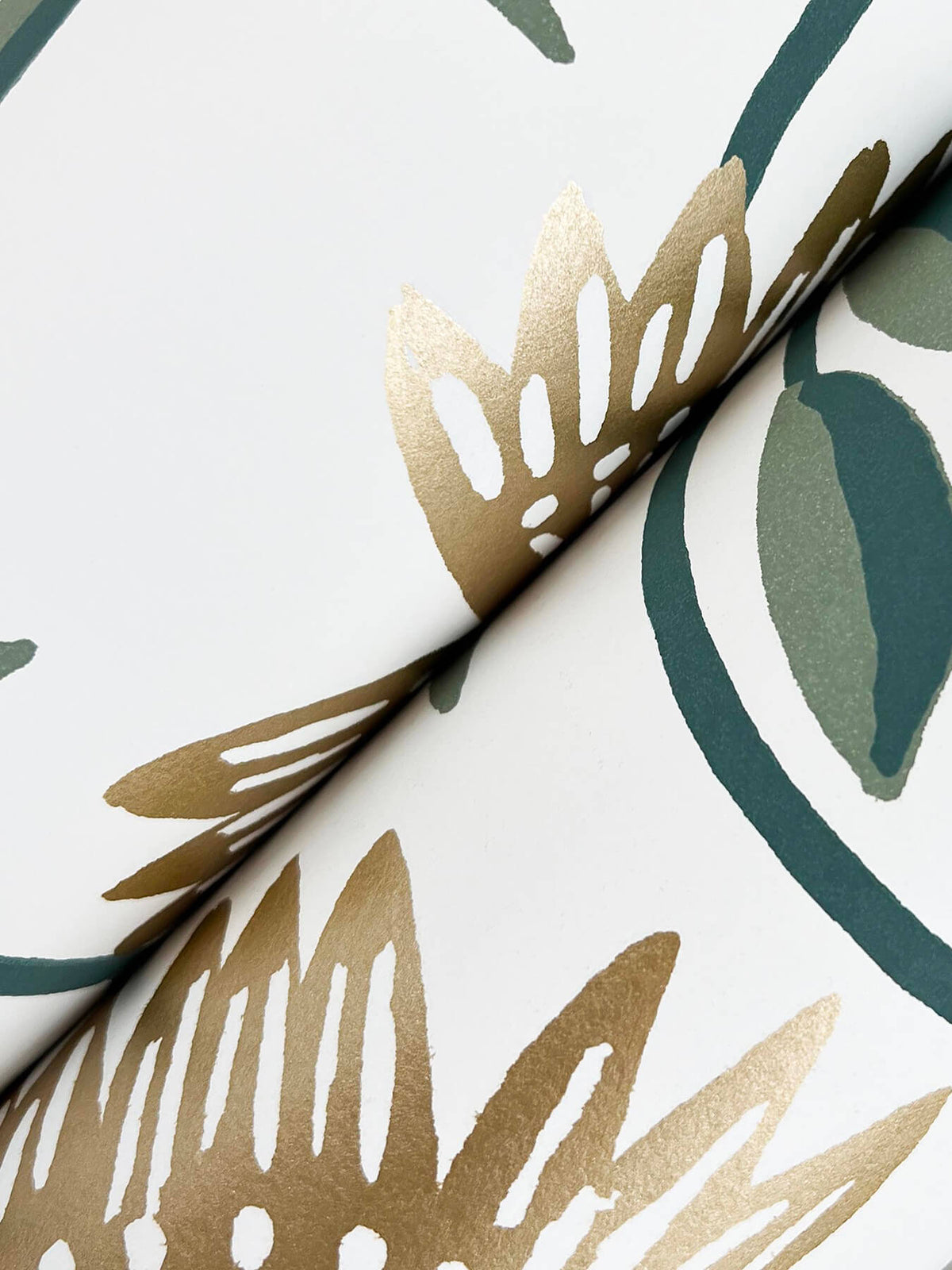 Rifle Paper Co. Aster Wallpaper - Gold