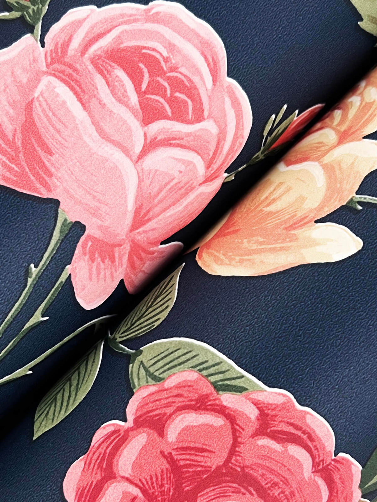 Rifle Paper Co. Roses Wallpaper - Navy