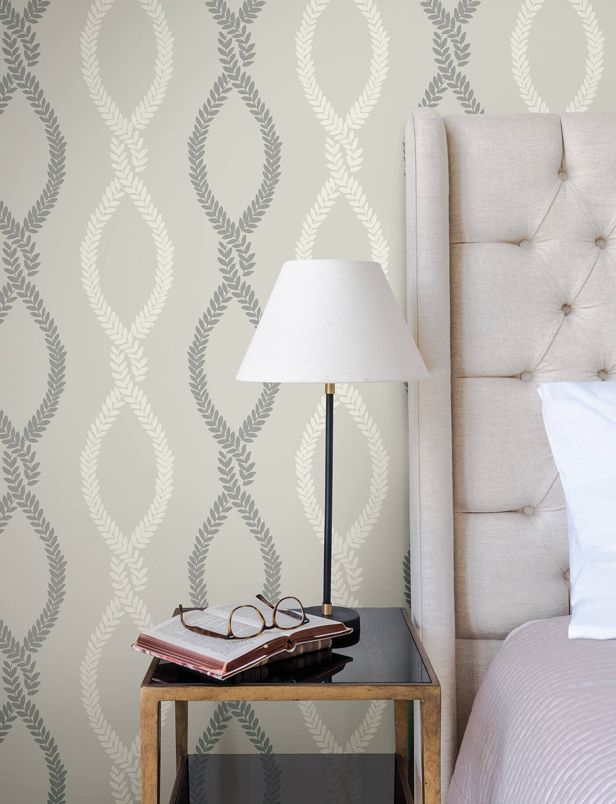 Antonina Vella Jardin Laureate Wallpaper Sample - Grey