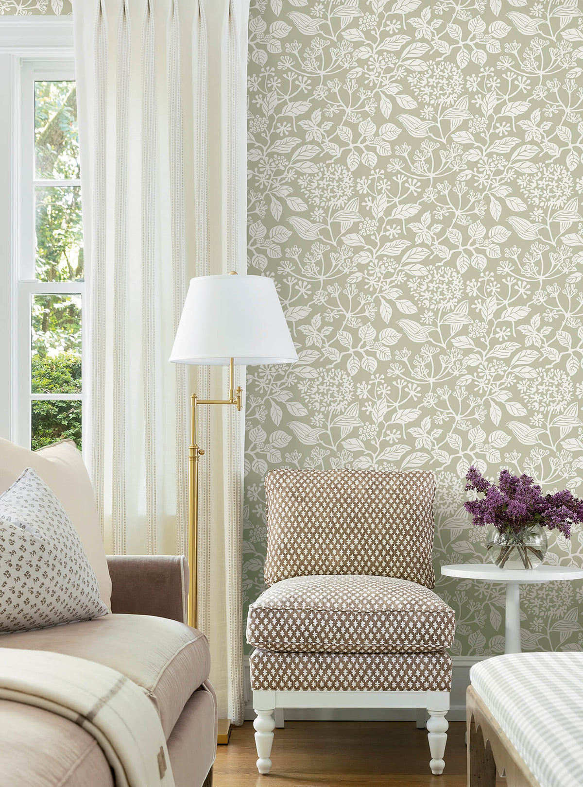 Antonina Vella Jardin Rowen Wallpaper - Taupe