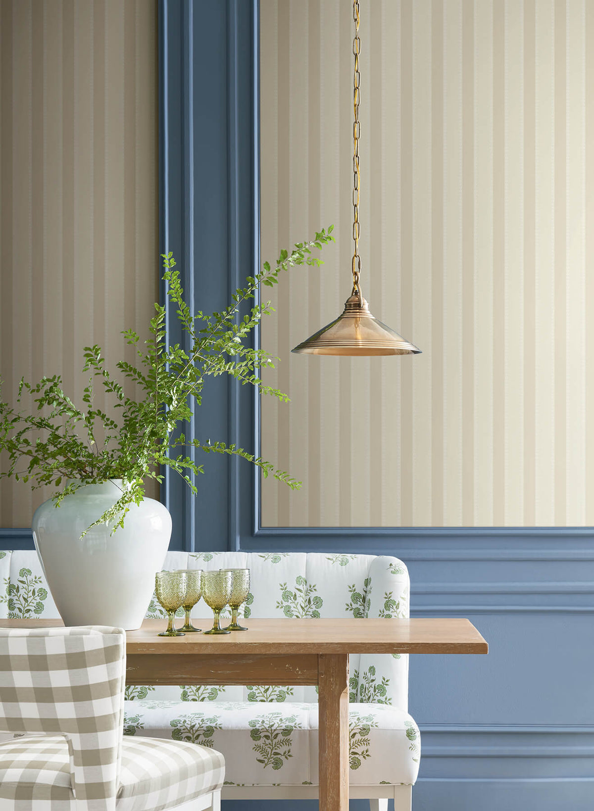 Antonina Vella Jardin Tilford Wallpaper Sample - Beige